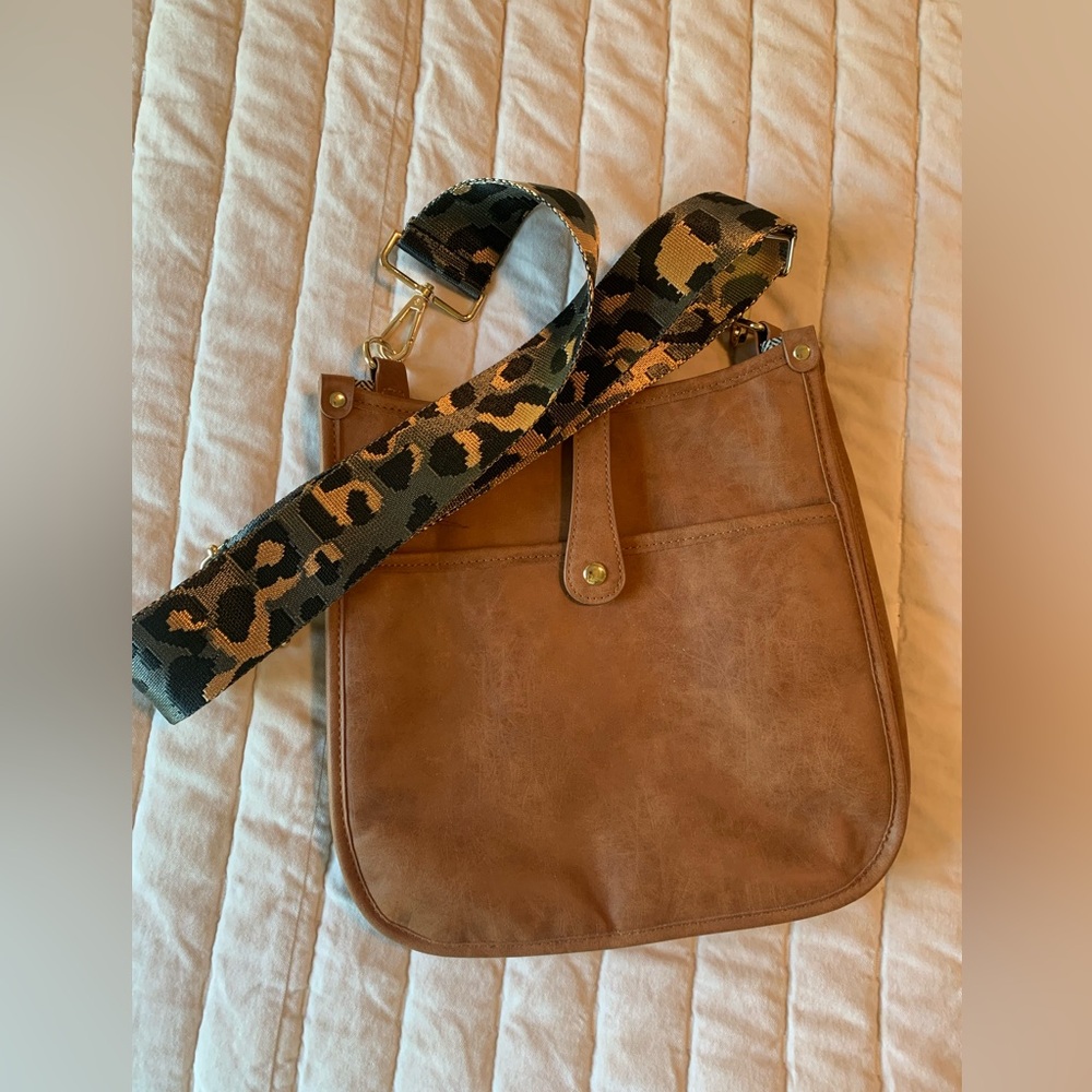Threaded Pear boutique crossbody bag, leopard strap